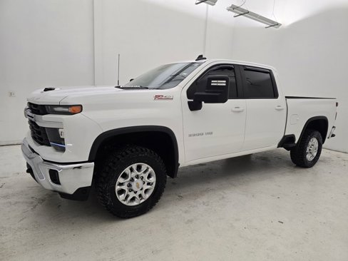 Used 2024 Chevrolet Silverado 2500 LT image 27