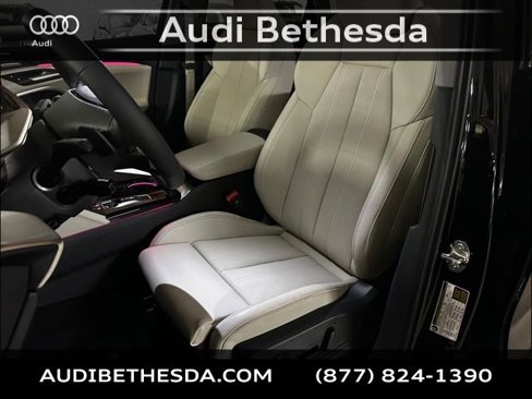 New 2025 Audi Q5 Prestige image 21