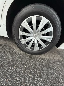 Used 2019 Toyota Camry LE image 12