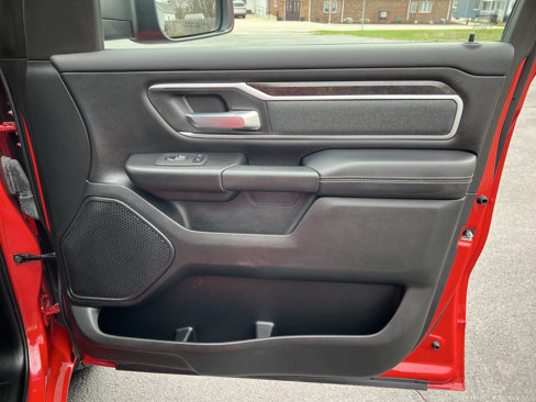 Used 2022 RAM 1500 Big Horn w/ Night Edition image 31