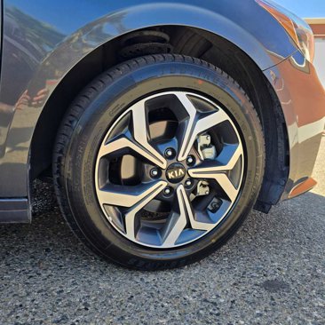 Used 2021 Kia Forte LXS image 10