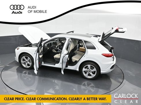 New 2025 Audi Q5 Prestige image 45