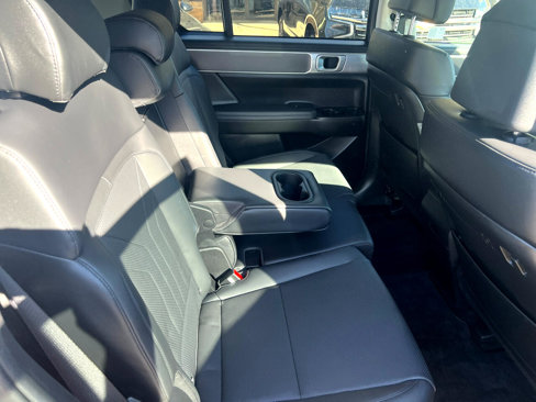 Used 2024 Hyundai Santa Fe SEL image 19