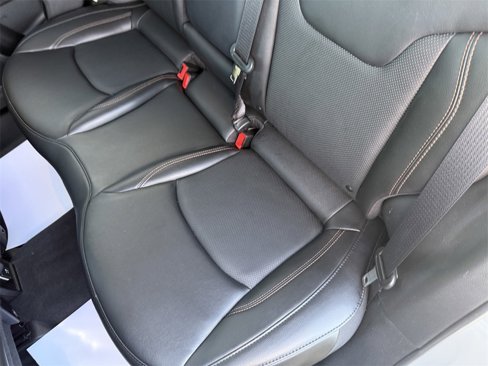 Certified 2022 Jeep Compass Limited image 34