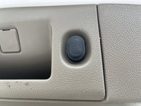 Used 2019 Chevrolet Suburban LT w/ LT Signature Package image 13