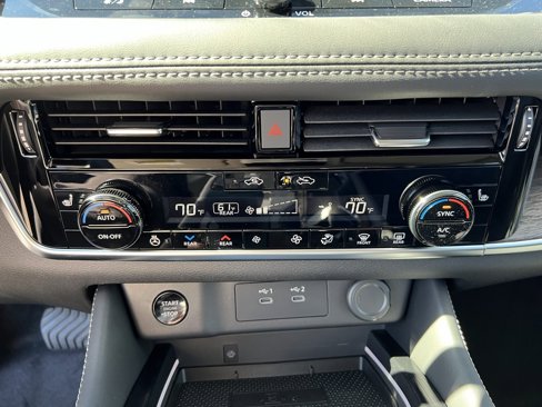New 2026 Nissan Rogue Platinum w/ Platinum Premium Package image 21