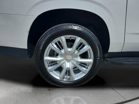 Certified 2022 Chevrolet Suburban High Country image 28