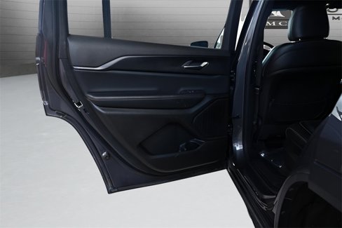 Used 2024 Jeep Grand Cherokee L Laredo image 11