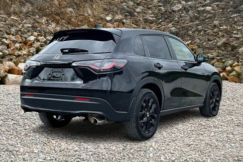 Used 2023 Honda HR-V Sport image 2