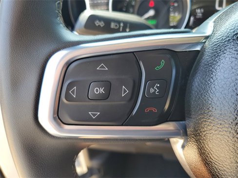 Used 2023 Jeep Wrangler Unlimited Sahara image 16