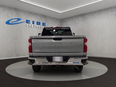 New 2026 Chevrolet Silverado 3500 LT image 4