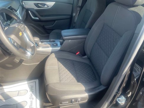 Used 2022 Chevrolet Blazer LT image 9