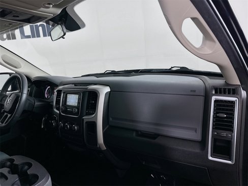 Used 2020 RAM 1500 Classic SLT image 26
