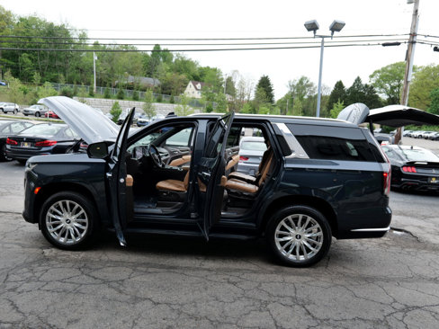 Used 2022 Cadillac Escalade Premium Luxury image 64