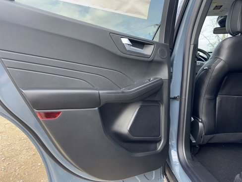New 2025 Ford Escape SE w/ PHEV Premium Package image 10