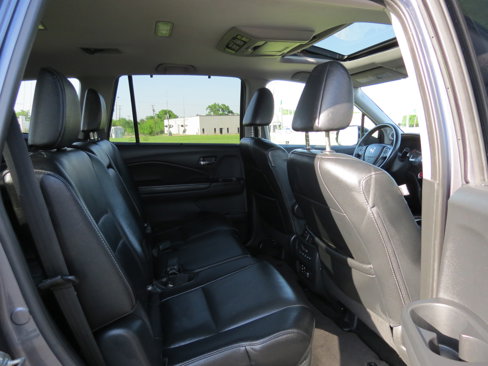 Used 2016 Honda Pilot Touring image 38