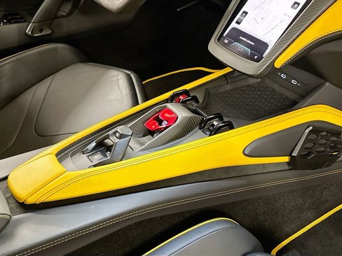 Used 2024 Lamborghini Revuelto image 25