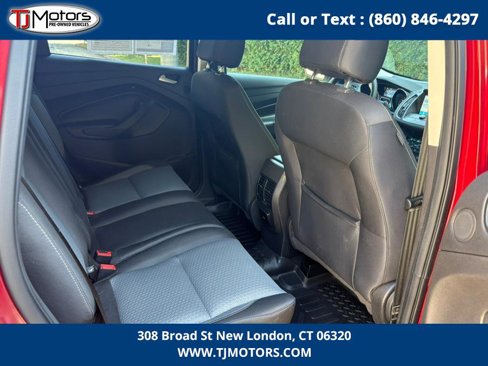 Used 2017 Ford Escape SE w/ Equipment Group 201A image 12