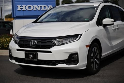 New 2026 Honda Odyssey EX-L image 2
