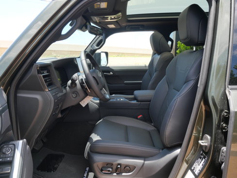 Used 2025 Lexus GX 550 image 18