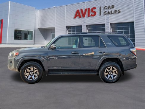 Used 2024 Toyota 4Runner TRD Off-Road Premium image 10