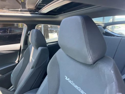 Used 2017 Hyundai Veloster Value Edition image 36