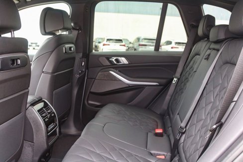 New 2026 BMW X5 xDrive50e w/ M Sport Package image 18