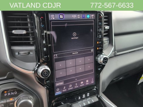 New 2026 RAM 1500 4x4 Crew Cab image 15