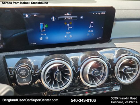Used 2025 Mercedes-Benz CLA 250 image 32