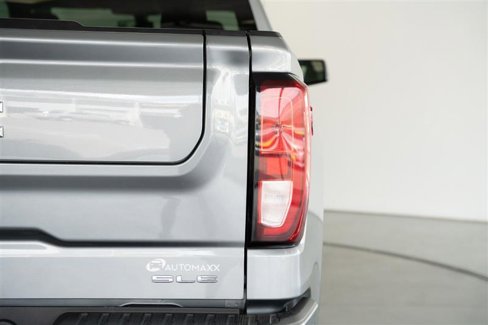Used 2022 GMC Sierra 1500 SLE image 13