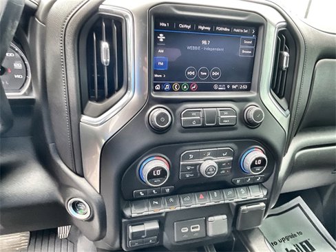Used 2022 Chevrolet Silverado 1500 LTZ image 6