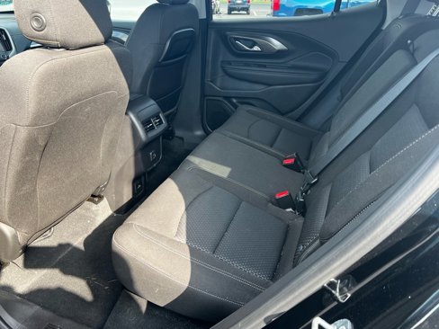 Used 2024 GMC Terrain SLE w/ Driver Convenience Package image 11