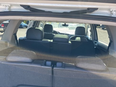 Used 2021 Volkswagen Tiguan SE w/ Panoramic Sunroof Package image 8