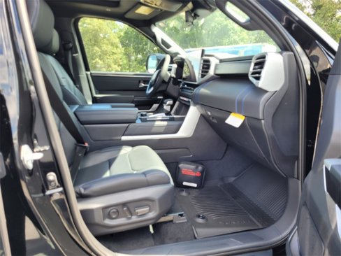 New 2025 Toyota Tundra Platinum image 12