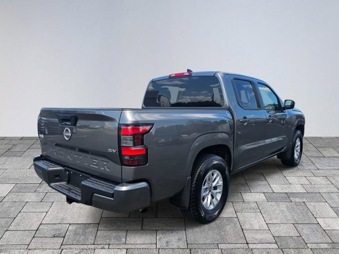 Used 2024 Nissan Frontier SV image 7