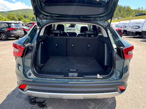 Used 2025 Chevrolet Trax LT image 25