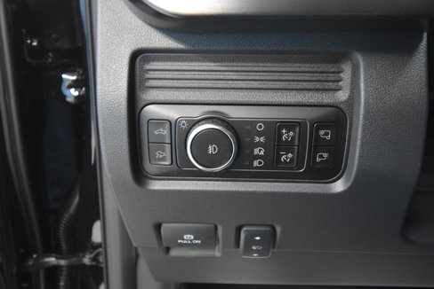 New 2025 Ford F250 Lariat w/ Lariat Ultimate Package image 7