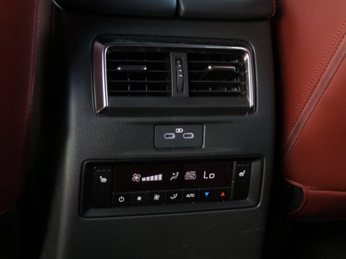 Certified 2025 MAZDA CX-70 Plug-In Hybrid w/ Premium Plus image 37