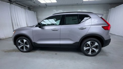 New 2026 Volvo XC40 B5 Plus w/ Protection Package Premier image 20