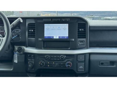 Used 2023 Ford F350 XLT w/ FX4 Off-Road Package image 15