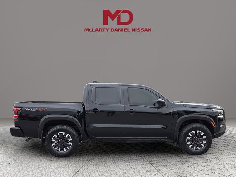 Used 2023 Nissan Frontier PRO-4X w/ Pro Convenience Package image 6