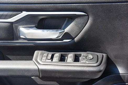 New 2026 RAM 1500 4x4 Crew Cab image 15