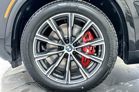 New 2026 BMW X5 xDrive40i w/ M Sport Package image 25