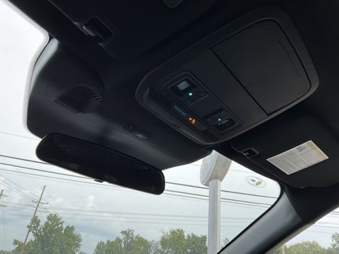 Used 2025 Ford Explorer ST-Line image 17