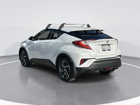 Used 2022 Toyota C-HR Limited image 5