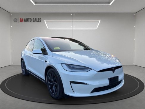 Used 2022 Tesla Model X Plaid image 7