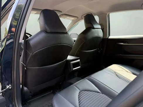 Used 2021 Toyota Camry SE image 19