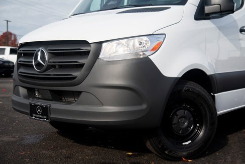 Used 2025 Mercedes-Benz Sprinter 2500 image 14