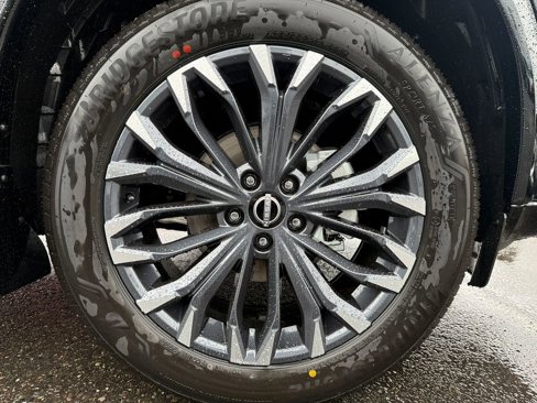 New 2026 Nissan Rogue Platinum image 9