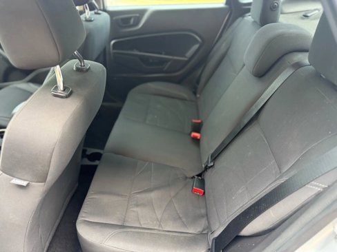Used 2019 Ford Fiesta SE image 13
